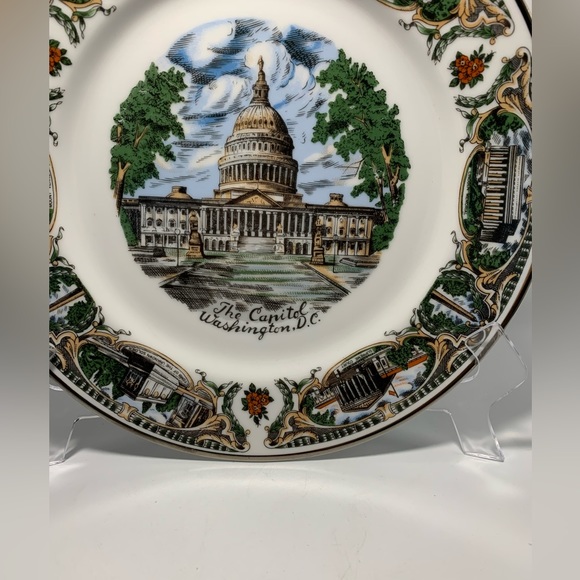 The Capital of Washington D.C. Souvenir Plate 10 Inches Colorful Gold Rimmed - Picture 3 of 14